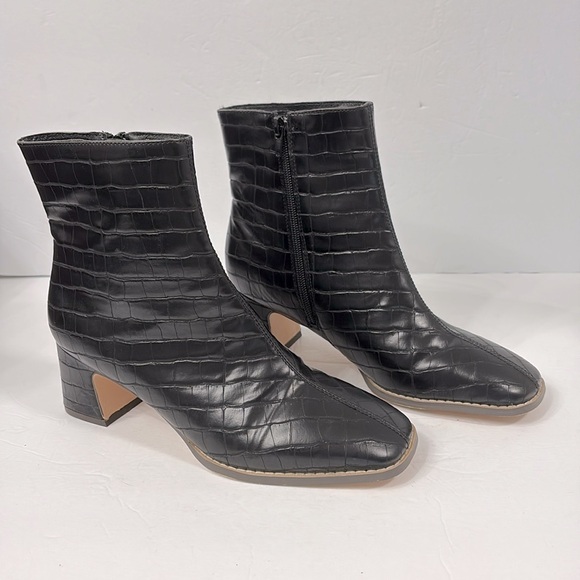 Urban Outfitters Shoes - UO Kate Croc Ankle Boots